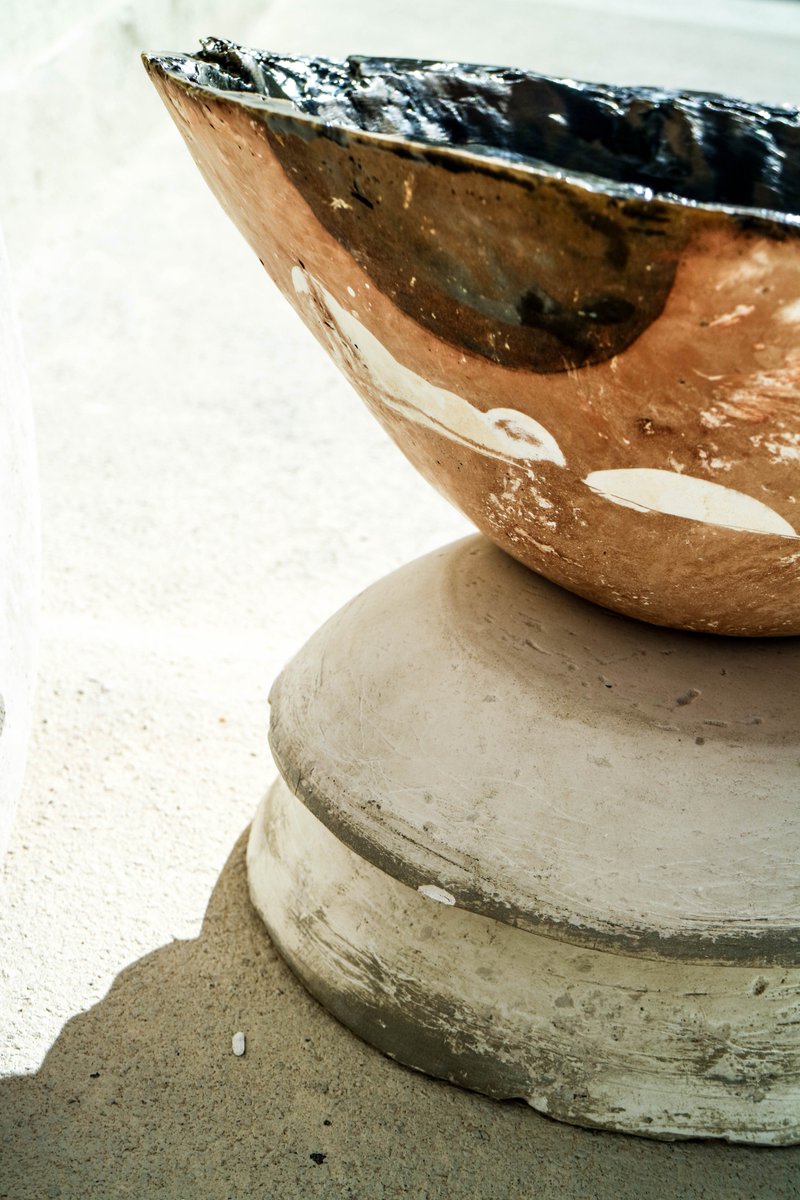xineza's tweet photo. Presenting you the Dune Vase.  Xineza, Mary Ann Attard Ceramics
Send me a message for more info! https://t.co/ByZz2fT0YD