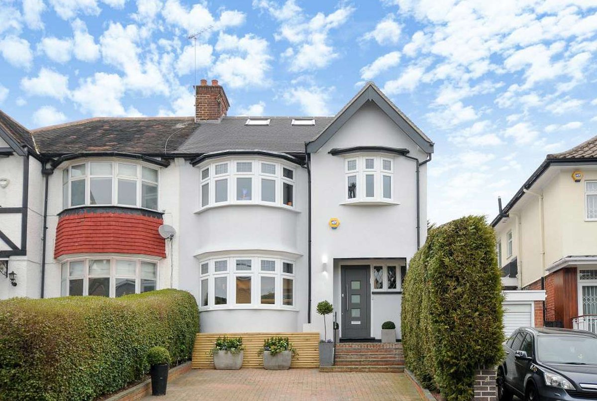 ESHomesProperty's tweet image. The &apos;desperately uncool&apos; property type recording the highest growth in London homesandproperty.co.uk/property-news/…