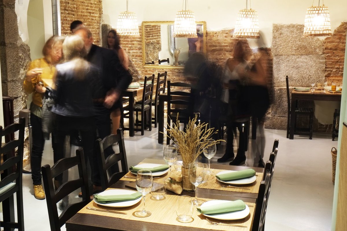 DestapaMadrid's tweet photo. Inauguramos una de las mejores arrocerías de Madrid. Un nuevo concepto gastronómico donde impera la calidad y el servicio al cliente #foodie https://t.co/PsOmy13pTj