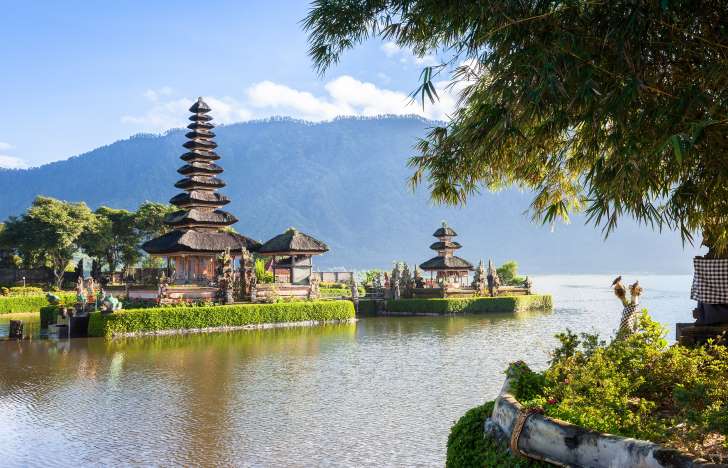 LondonRemov's tweet photo. #Five #reasons to make #Indonesia your next #destination 
  https://t.co/zokUbGfwu8 https://t.co/m1qzuD3piJ