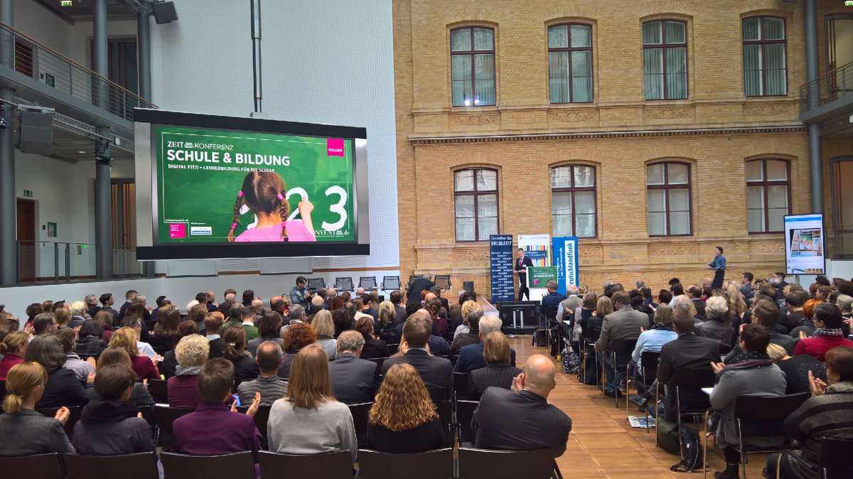 Yet another conference on digital education in Germany. Good! Things are moving :) #zksb16