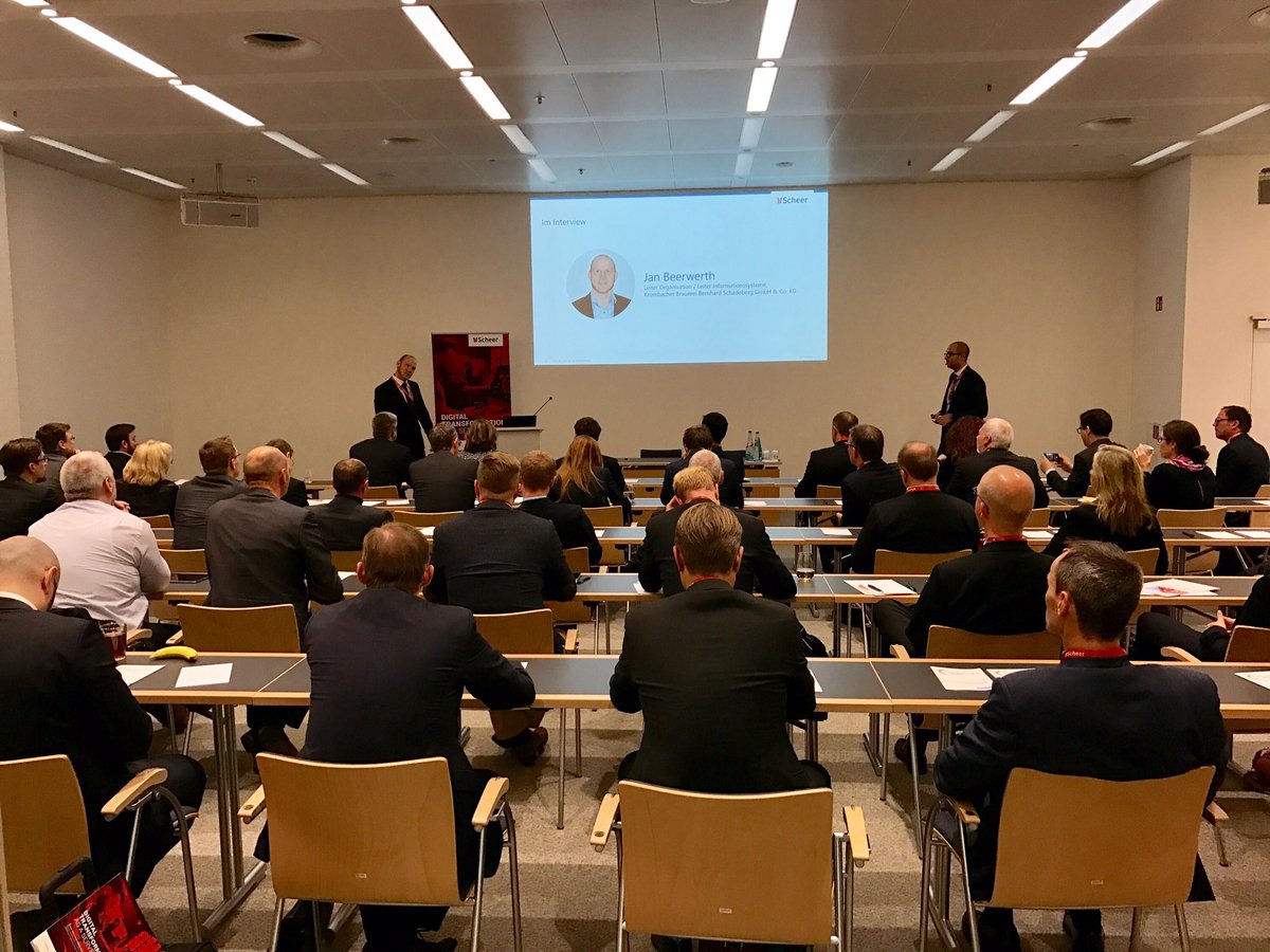 Scheer_GmbH's tweet photo. #SDWC2016: Spannender Vortrag über die Einführung einer digitalen #Business Plattform bei #Krombacher. https://t.co/ia3xNLJGQe