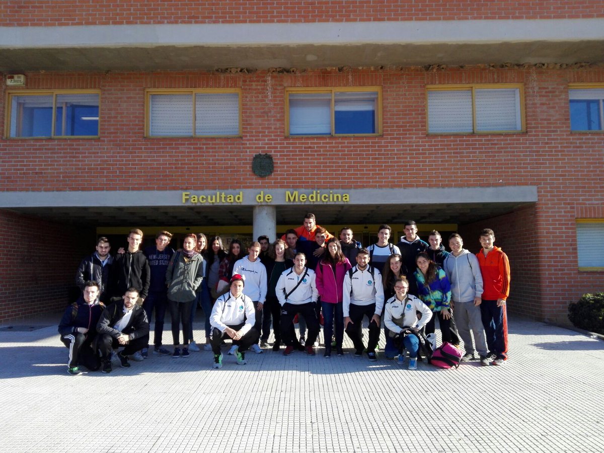 Enorme la representación de CCAFYDE UAH. 110 personas!!. #RegulacionProfesionalYA #SOMOSCCAFYDE.  <a href="/coplefmadrid/">Coplef Madrid</a>