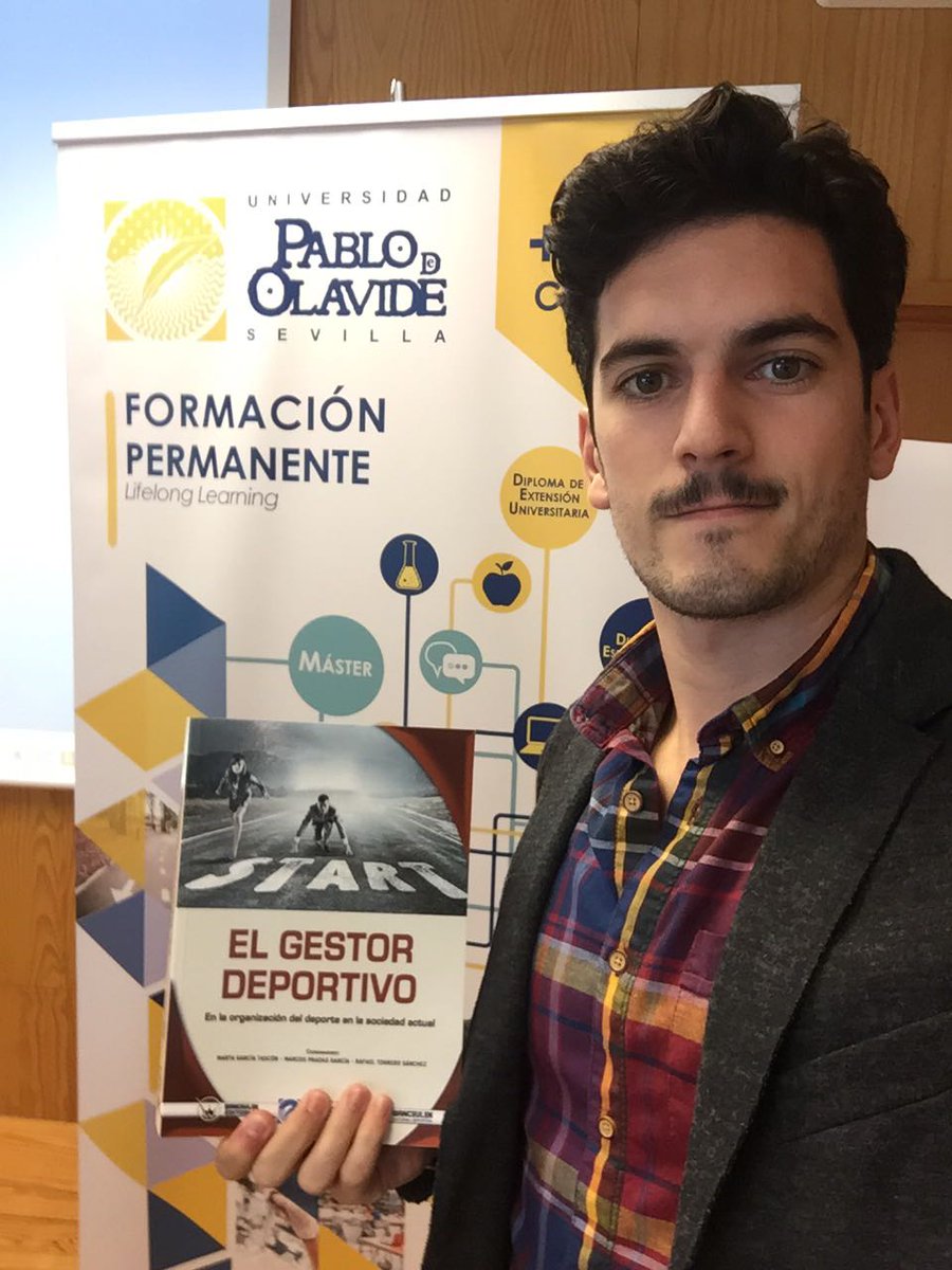 Actualización constante de nuestro equipo, hoy en las jornadas "El papel del gestor deportivo en la sociedad actual" celebradas en Sevilla.