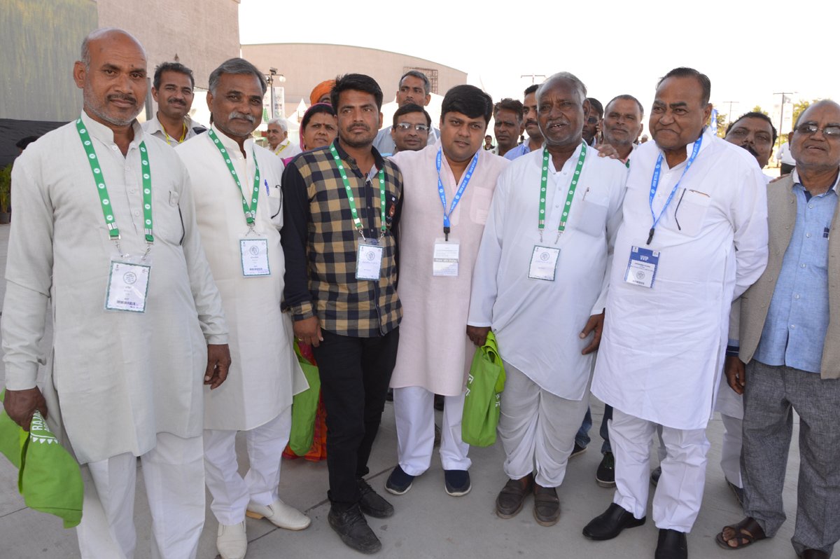 DushyantDholpur's tweet image. It feels great to see large-scale participation by farmers at #GRAM2016. Organic farming will create substantial secondary income in future.