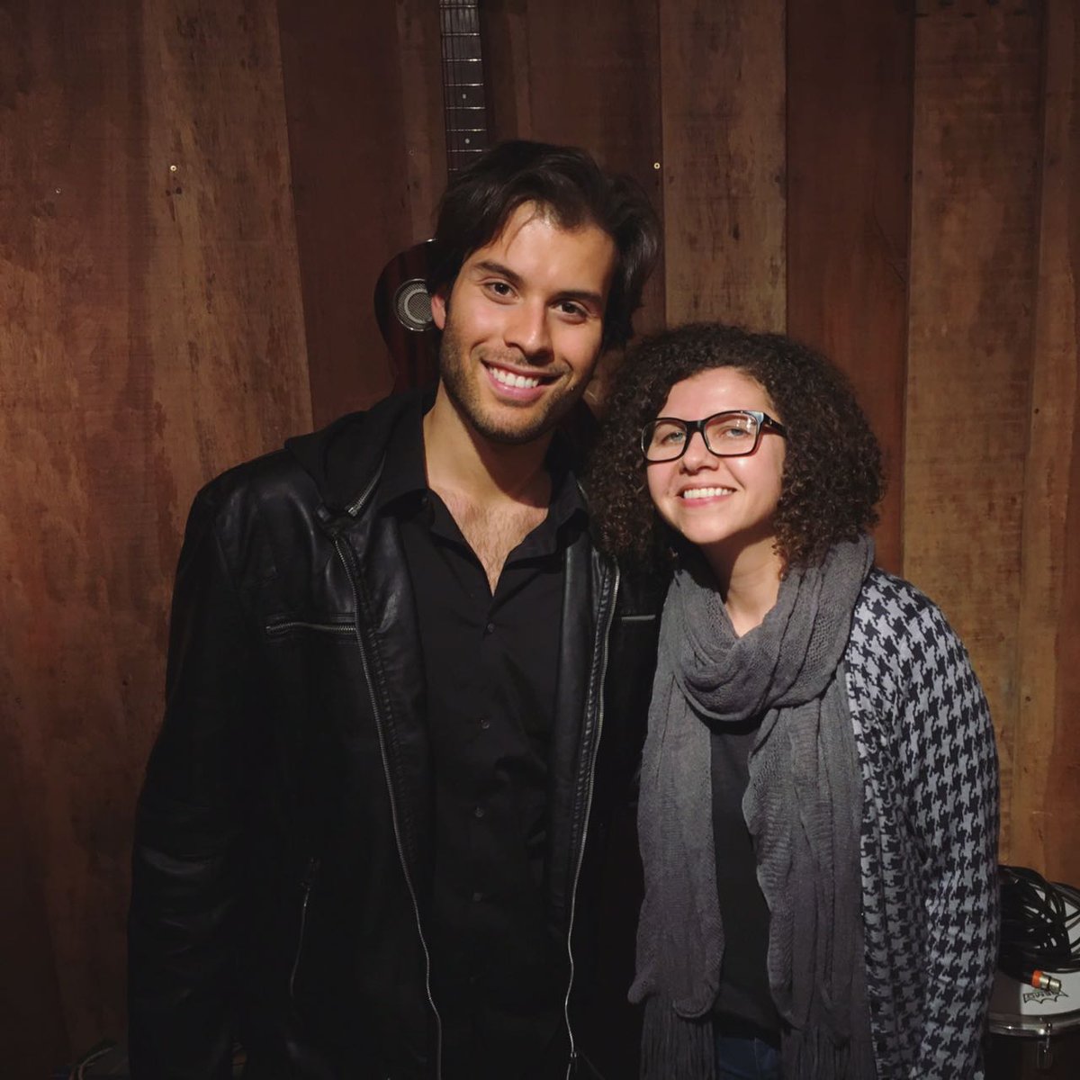 p_batistella's tweet photo. O #TBT de hoje é com a queridíssima @robertacampos, depois de gravar o single “Recomeçar de Vez”. Obrigado Roberta pelo carinho e parceria ❤ https://t.co/3K4SwCitJ9