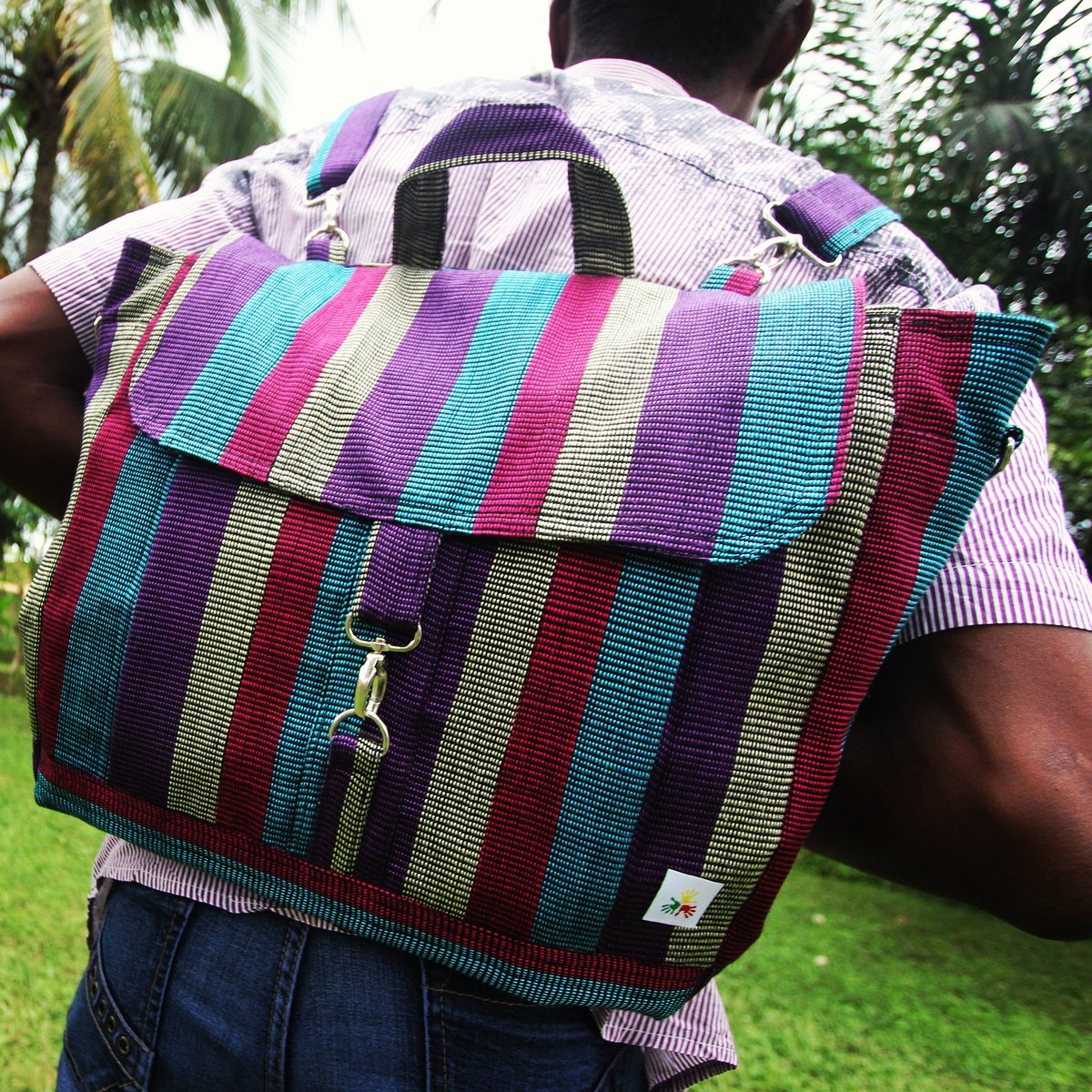 ourtalkinghands's tweet photo. Check out our Convertible Bags - Both a backpack &amp; messenger bag all-in-one! #shopforgood #fairtradefashion  #kentecloth #OurTalkingHands https://t.co/1X0I9aYc5E