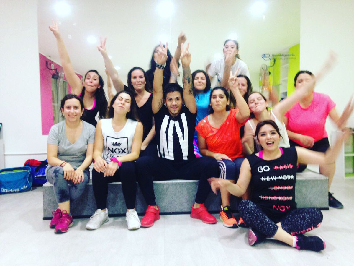 DanceFitVR's tweet photo. Si quieres ser parte de nuestro estudio @dancefitvr escribe a 📩 dancefit.contacto@gmail.com‼️‼️ https://t.co/v8OHXksRNq