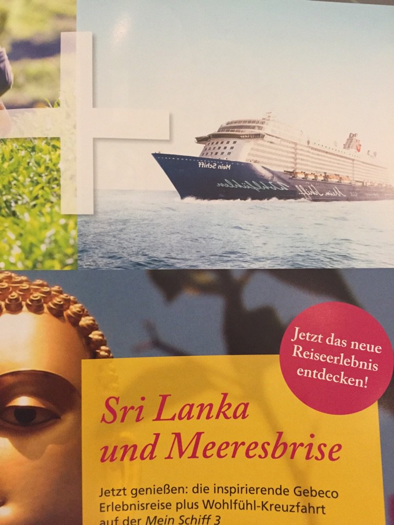 icker007's tweet image. Cool-eine interaktive Printanzeige ... nur mit Spiegel lesbar... #advertising #fail