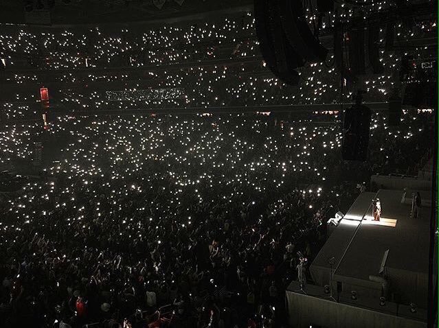 badg4lrihanna's tweet photo. The times at her Anti Tour she dedicated 'Diamonds' to Prince, France attacks, Germany attacks and Brussels attacks. https://t.co/MCvnklRiYk