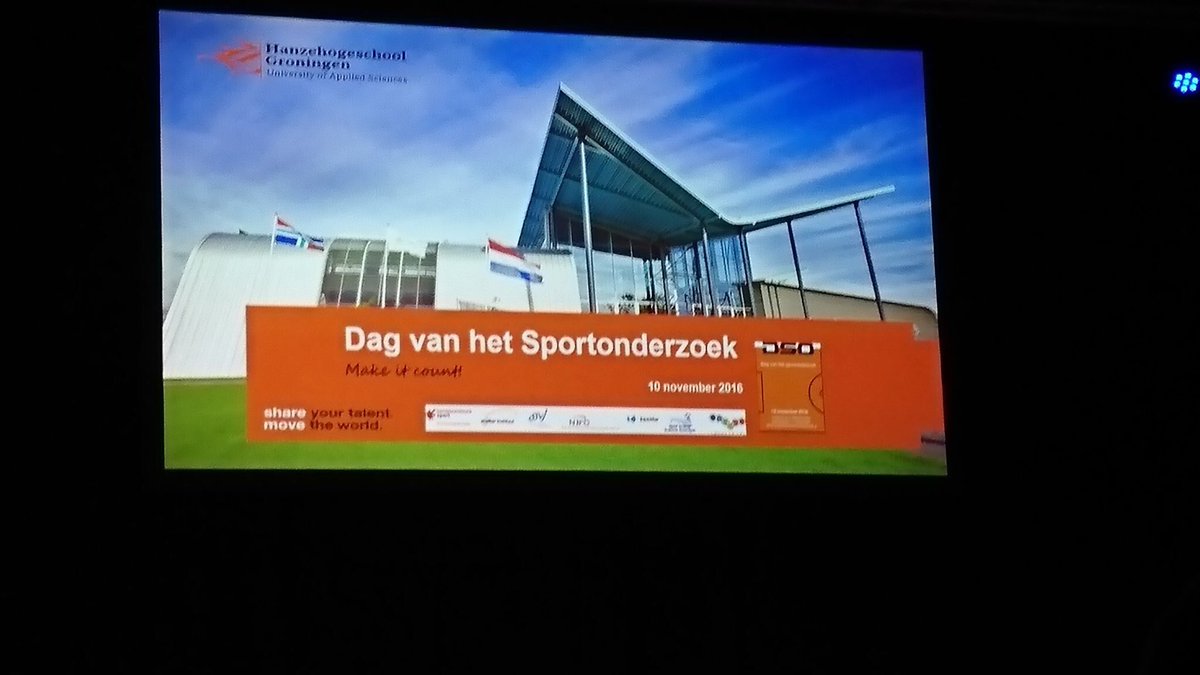 mewetering's tweet photo. Dag van het sportonderzoek.... interessante onderwerpen #DSO2016  #singlelegsquat #landingstechniek https://t.co/ZHL5v7BBIA