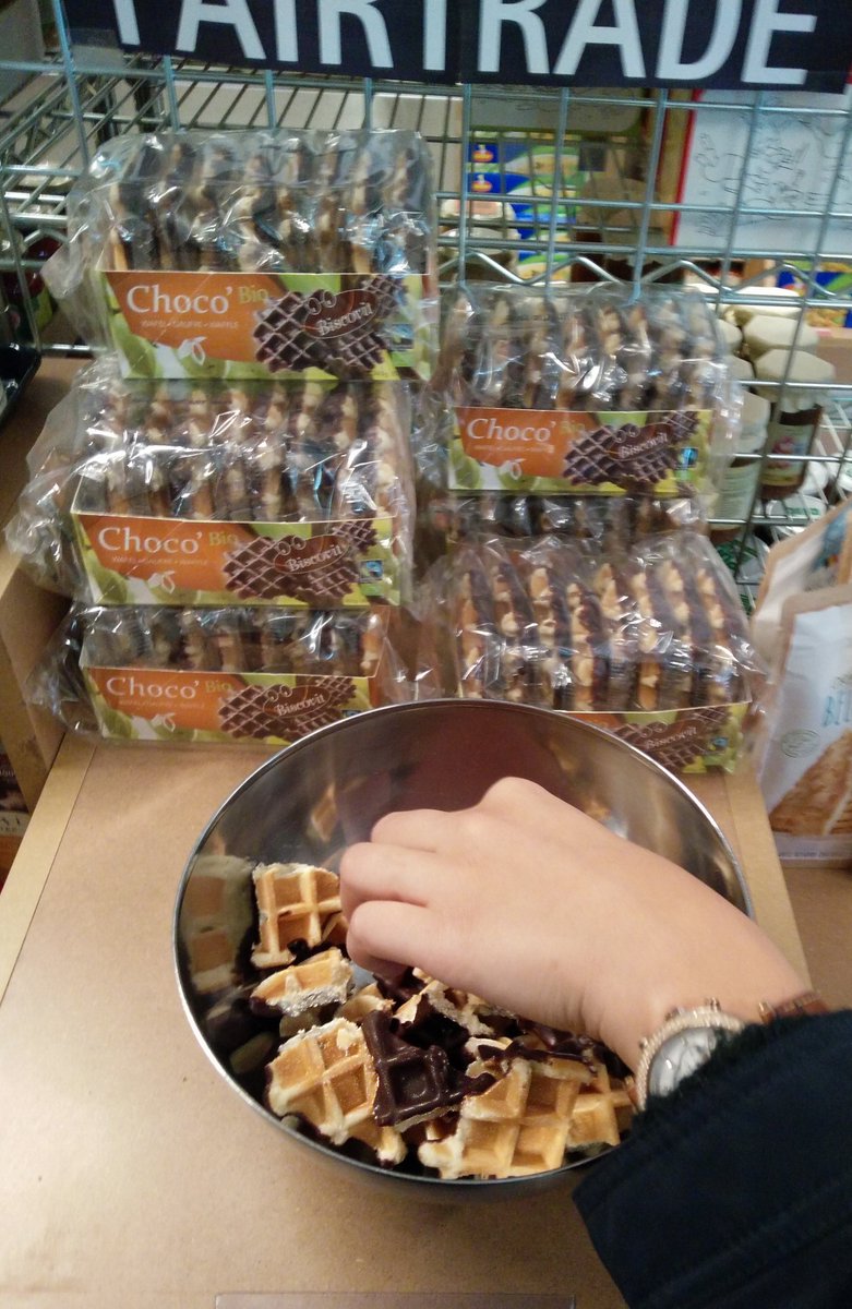 leikat_'s tweet photo. Die süße Köstlichkeit gibt es auch als BIO-Version und mit Fairtrade-Gütesiegel #waffeln #sogut #biotrendscout #belgien @ja_natuerlich https://t.co/TUlVFVlPFG