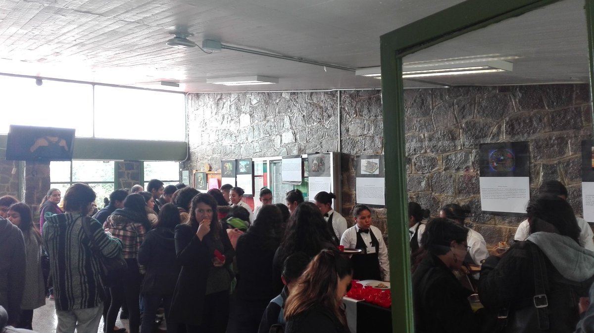monbiker's tweet photo. @CUTenancingo Degustación con los chavos de primer semestre de Gastronomía.
Muy rico todo https://t.co/HY24unnCHx