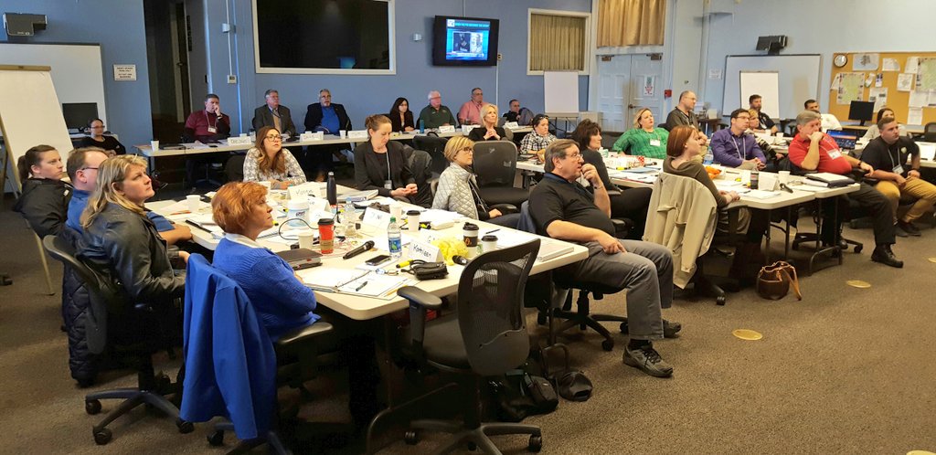 FloridaPIOs's tweet image. Look who stopped by @fema Master #PIO class: @mcfrs 🚒@mcfrsPIO with @mobilejic1 @BSO_Mike Right Information🎙 Right People 👥Right time 🕐 👍