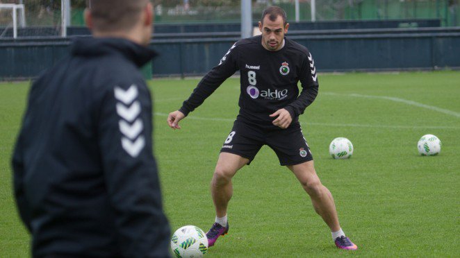 realracingclub's tweet photo. La enfermería racinguista se vacía a 48 horas del partido ante el Club Deportivo Boiro https://t.co/5umEXqSbK2 https://t.co/EBld1Lo4ep