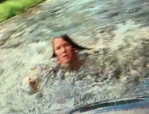 LucyThompson70's tweet photo. @wwwdotmunch hi happy birthday https://t.co/FZQsx3Ro2t