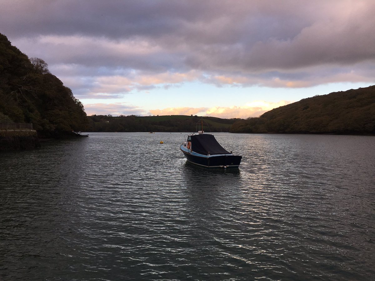 Love this view from <a href="/kingharryferry/">Transport</a> <a href="/FalRiver/">Fal River Cornwall</a> #sunset #cornwall #kernow #cornwallliving