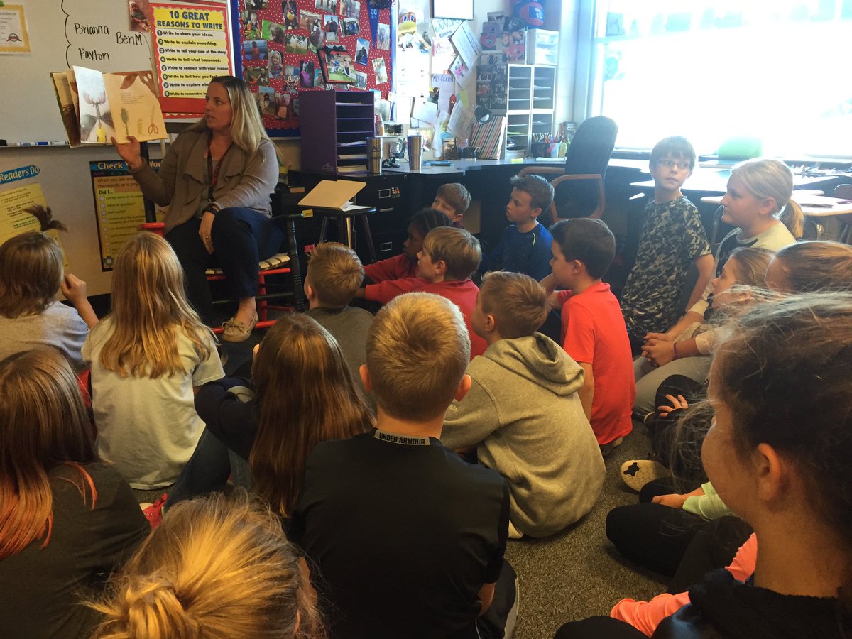CMSLakeville's tweet photo. It's always a good time for a story π 6th graders learned about "salsa words" with Ms. Craven #learn194 https://t.co/Fws7XRcwDV
