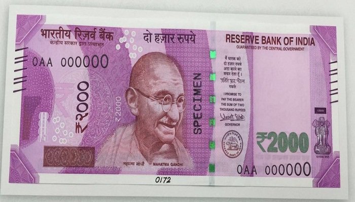 Yaar jab itna kuch nayi technology ke hisaab se kar hi rahe the toh Gandhi ji ka hair transplant bhi karwa dete