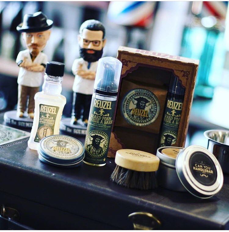 AmiePhab's tweet photo. Bristol....beards at the ready ππβοΈ #reuzel #groomandgrow #beardbalm #beardfoam #everybeardneedsit #@reuzeluk @PhabWholesale https://t.co/Y2Yllgr2kW