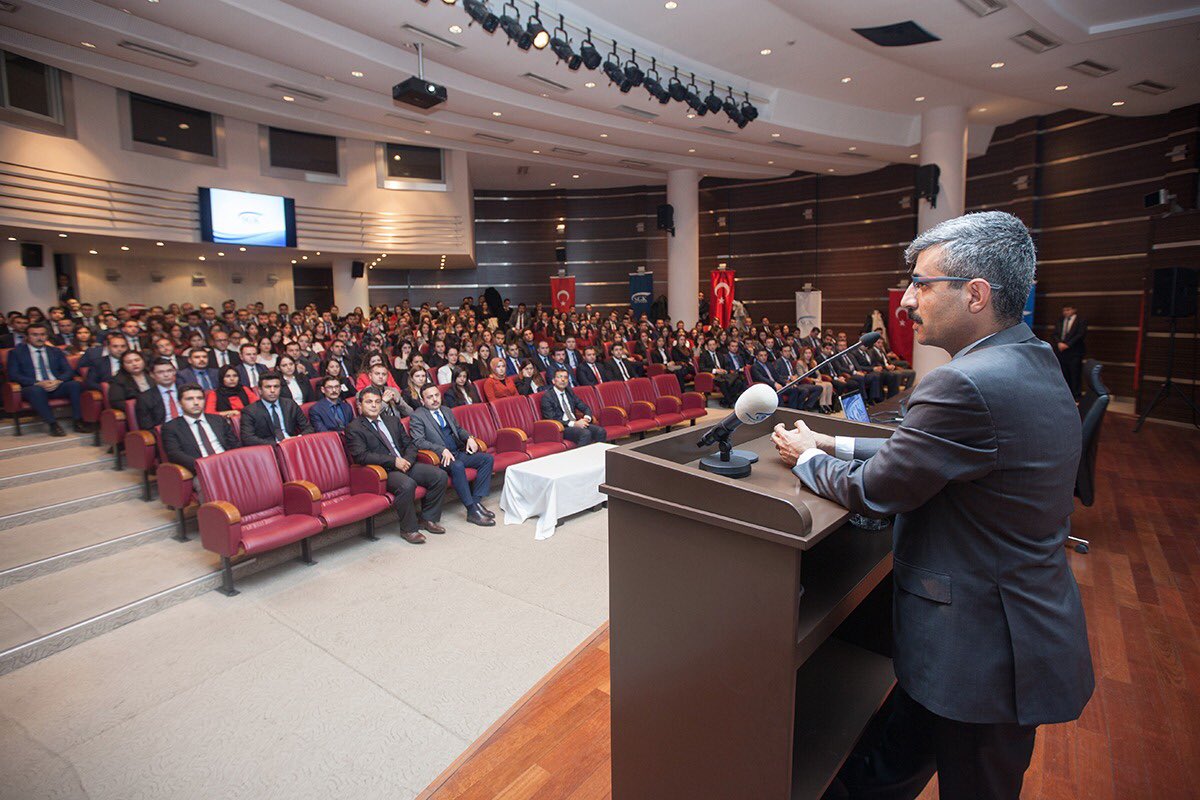 Aramıza yeni katılan Denetmen yardımcılarımızın mesleğe  giriş eğitimlerinde,ilk heyecanlarına ortak olduk.