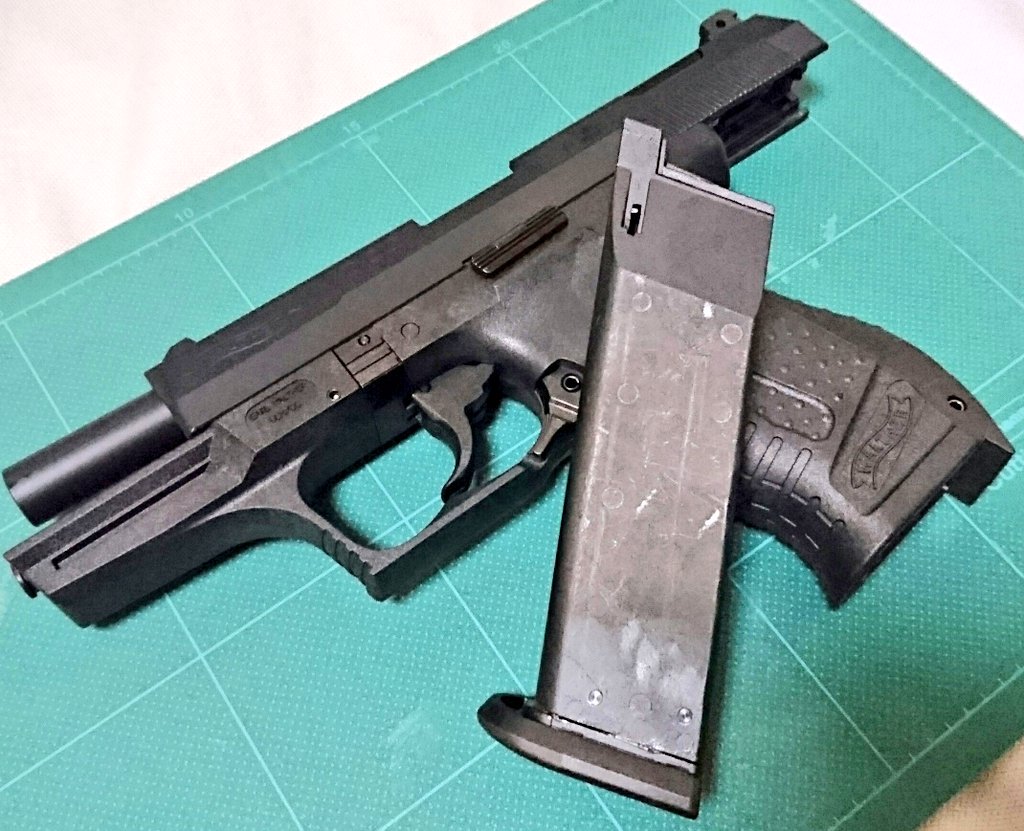 まっちゃん いい銃の日 ワルサーp99 全体的にコンパクトかつ 持ちやすくて扱いやすい ルパン三世のニクスや カウボーイビバップのジェットも使っていた けどやはり ピアース ブロスナン演じた007が世代だったので こっちの方が まっちゃん いい銃の日 ワルサーp99 全体的にコンパクトかつ 持ちやすくて扱いやすい ルパン三世のニクスや カウボーイビバップのジェットも使っていた けどやはり ピアース ブロスナン演じた007が世代だったので こっちの方が