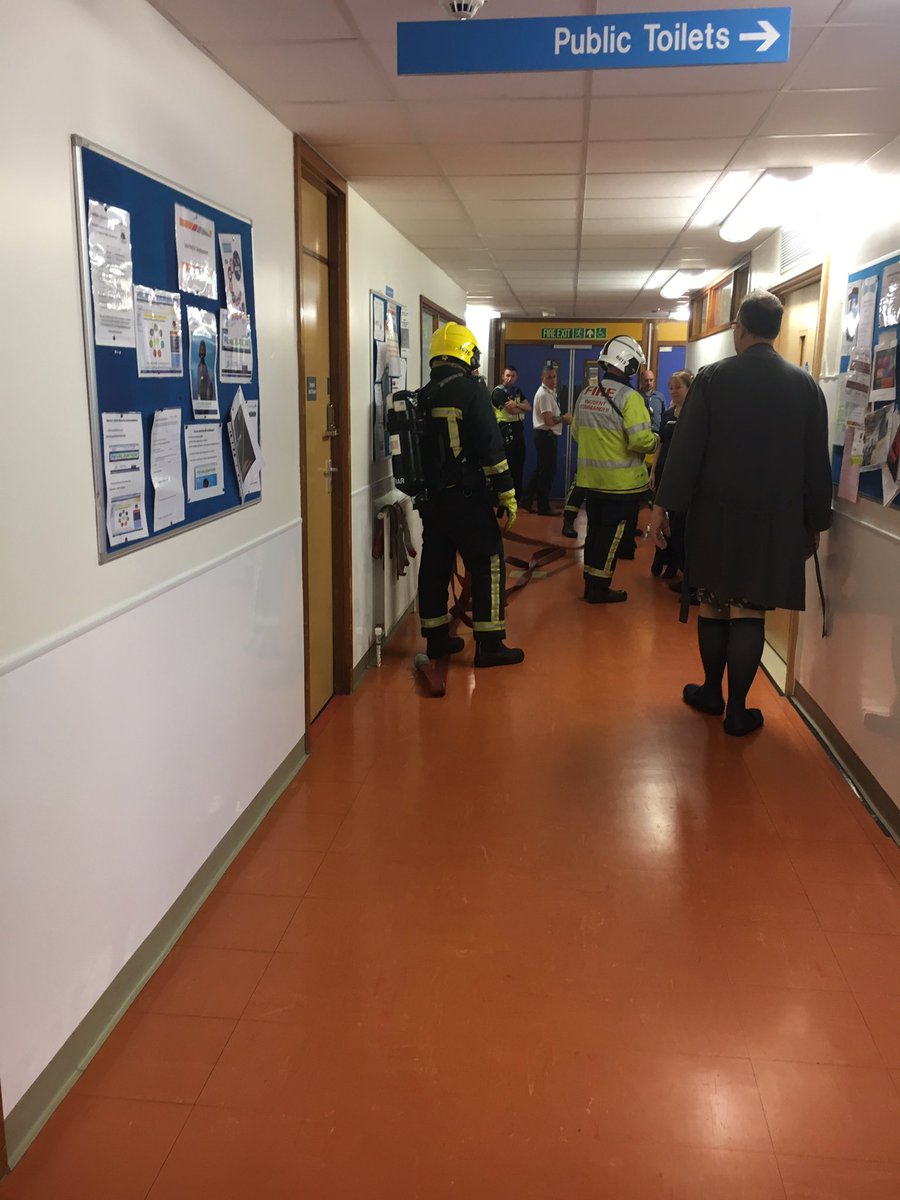 Cosham23's tweet image. G/Watch @Cosham23 mini exercise testing procedures at @QAHospitalNews. #operationaleffectiveness . #teamwork Keeping #Portsmouth safe.