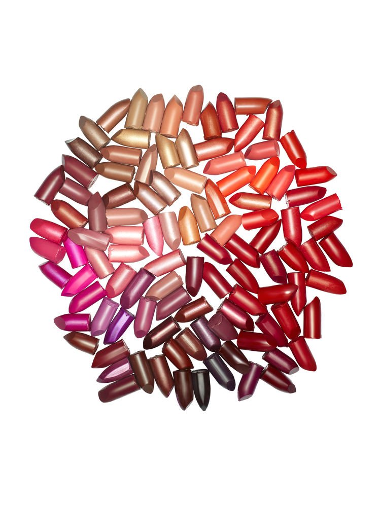 ¡Alegra tus días con tu barra de labios favorita! ¿Un consejo? No temas innovar con los tonos más rompedores.