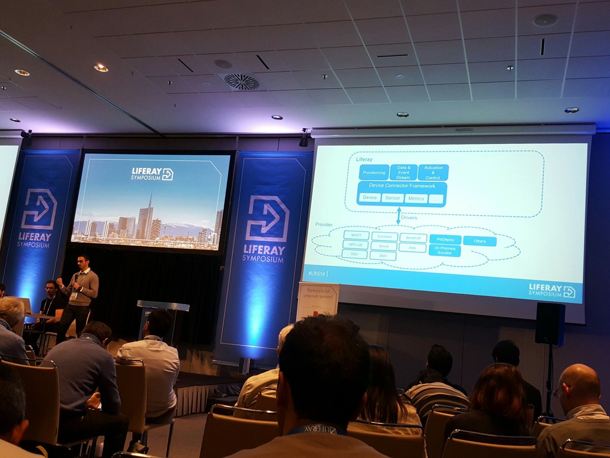 SMC_DGScompany's tweet image. Le entità del #deviceConnector Framework nella soluzione #Liferay #IoT experience.Super @davide_gulli First time on #LRIS16 stage well done!