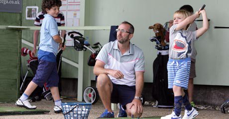 .@GolfRootsHQ Junior Golf Passport tees off in Ireland. Pros - find out more here ow.ly/JxEk3062LXf