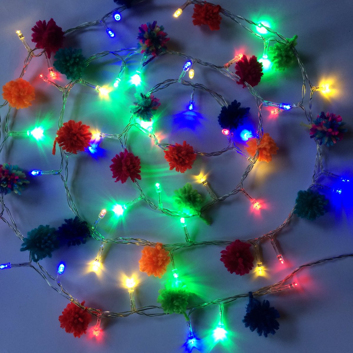 Christmas Craft Evening for grown ups <a href="/craftisan_shop/">Craftisan Shop</a> Thurs 8 Dec 7-9pm <a href="/Emeraldand_Jade/">Fiona</a> <a href="/redemmadesigns/">Red Emma Designs</a> facebook.com/events/1157683…