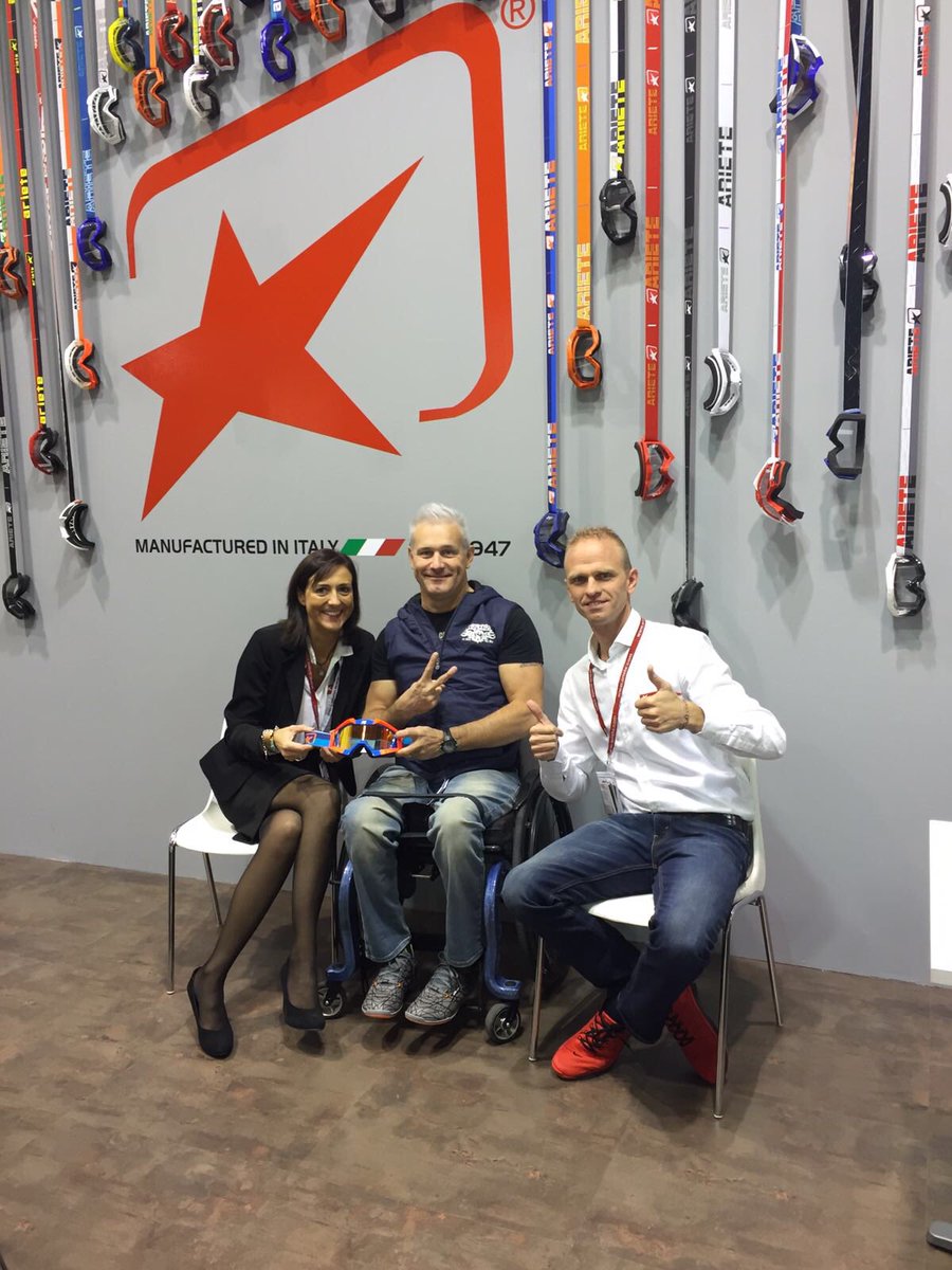 Presente a #EICMA2016 con #Ariete <a href="/official_eicma/">EICMA</a> #MilanoFiera #rho #CicloEMotociclo