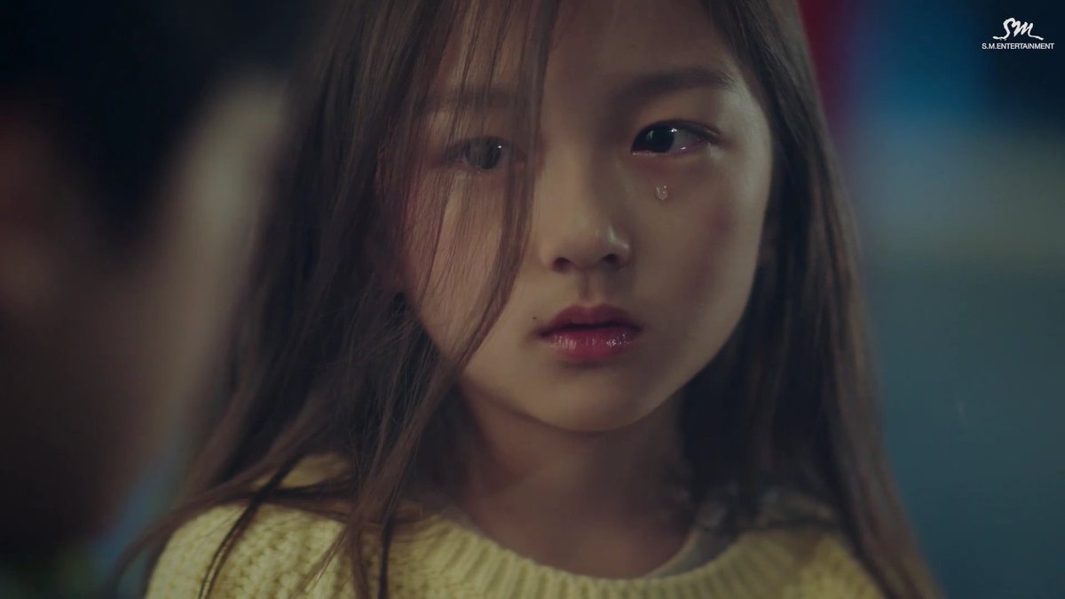 ApoemtitledBAE's tweet photo. อิผีเอสเอ็มช่างสรรหา สวยอะไรขนาดนี้ล่ะหนูววววว ㅠㅠㅠㅠㅠㅠㅠㅠ https://t.co/enoqSQTB4b