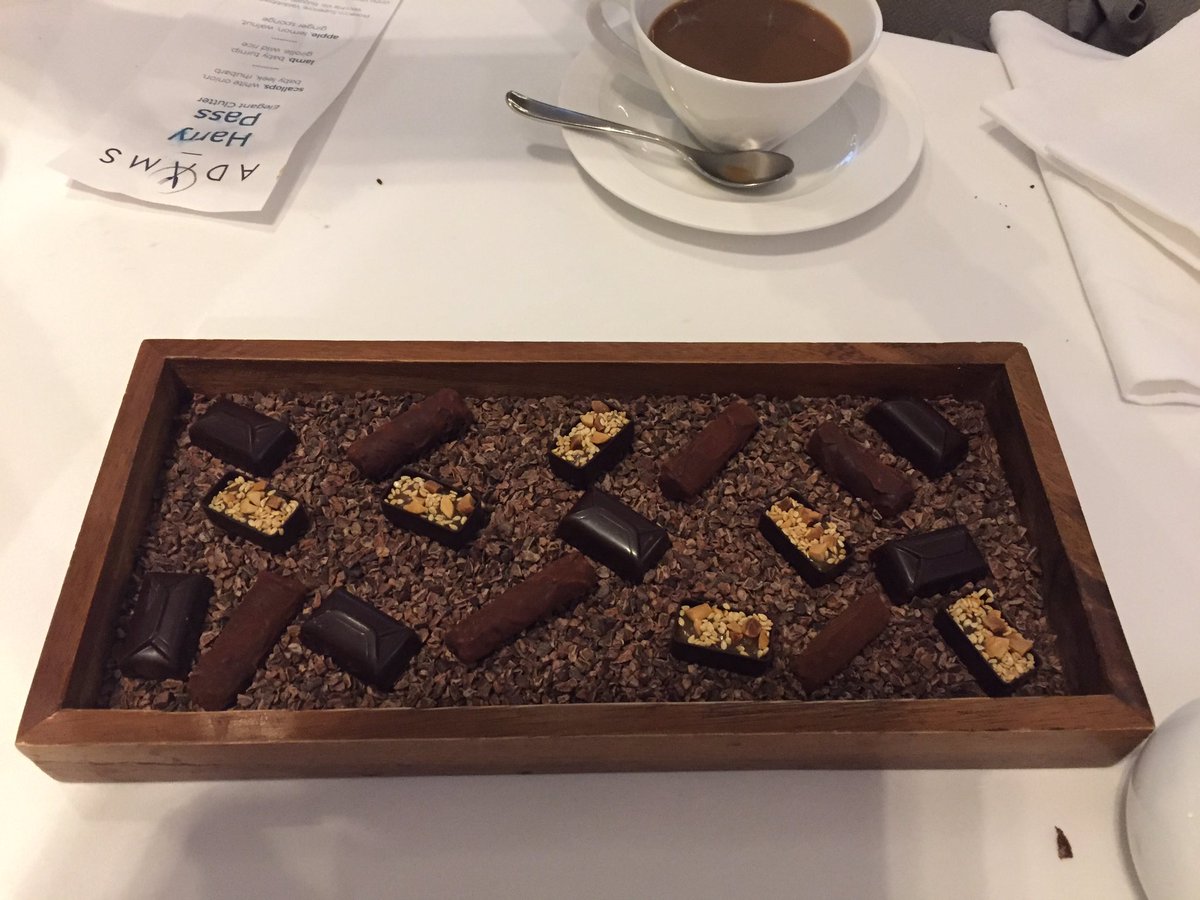 A-maz-ing food <a href="/RestaurantAdams/">Adam's</a> #designersluncheon <a href="/Dianacelella/">Diana Celella</a> <a href="/PanazFabrics/">Panaz Fabrics</a> <a href="/interiors_KS/">Kelly Stanton</a> <a href="/JcainJoanna/">Joanna Cain</a> <a href="/GJHC_/">Gill Jackson Interiors</a>