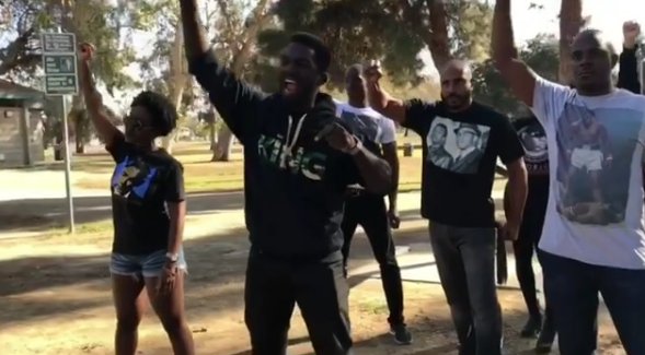 VibeMagazine's tweet image. Director @simoneshepherd uses the #MannequinChallenge to depict police brutality in powerful short video: on.vibe.com/2fo43mz