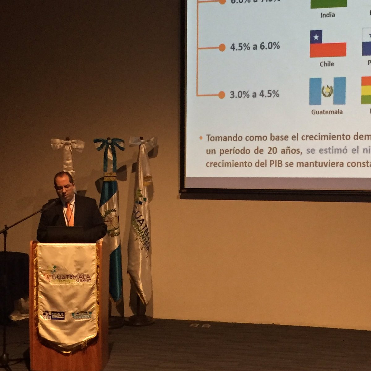 #CIGC16 presenta Agenda Nacional de Competitividad buscando un crecimiento mayor al 6% generando empleos y productividad <a href="/FUNDESA/">FUNDESA</a>