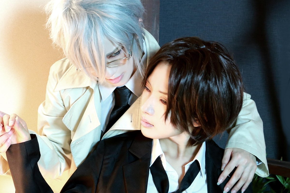 ট ইট র Kamyu コス 闇の末裔 逃げられやしないんだ あなたも私も 闇の末裔 なのだから 都筑麻斗 Arata Hiyoko 邑輝一貴 Kamyu 闇の末裔