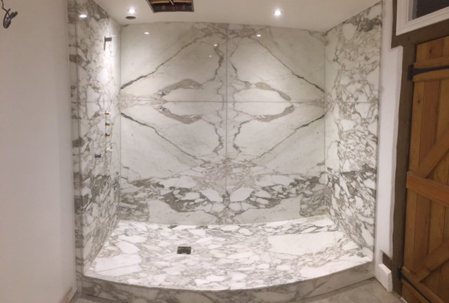 MWS_worktops's tweet photo. We recently completed this bookmatched Calacatta Vagli Oro shower tray and wall cladding #Stunning #Bookmatch #Calacatta #Marble https://t.co/8GNV1wTHAZ