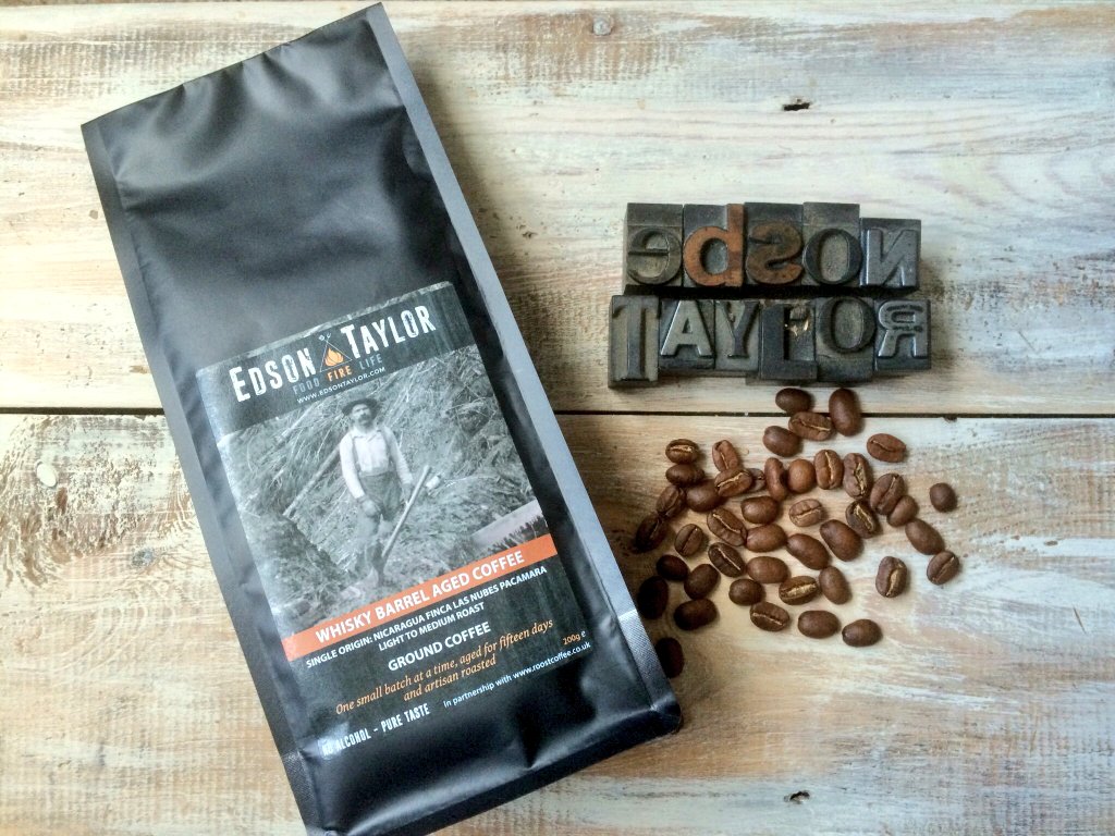 Roost_Coffee's tweet image. How about giving the gift of coffee this #Christmas? #coffeegiftpack #whiskybarrelagedcoffee  #monthlycoffeesubscription #keepsakecoffeetins