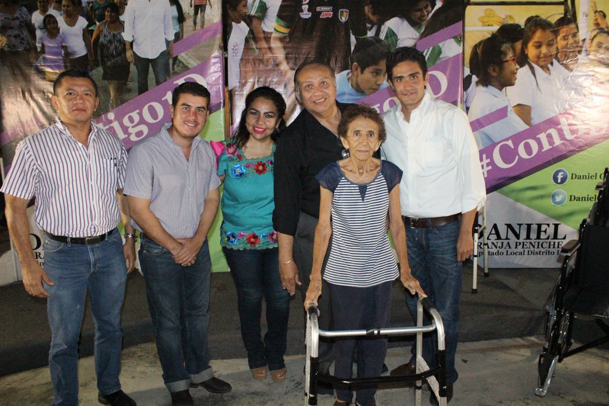 EquipoDGP's tweet photo. Conversatorio en Vergel II #Contigo1D @DanielGranjaMX https://t.co/ZPWPTWxZmr