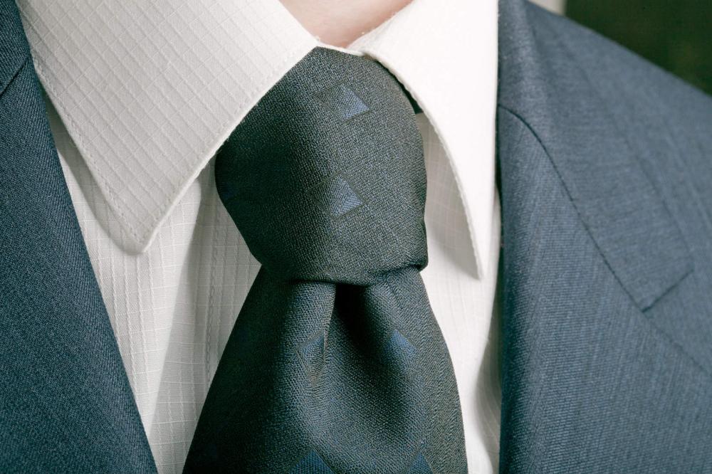 ArtsyPocket's tweet photo. Are you looking for a great grooms gift? Let us create a customized pocket square design specifically catered to yo… https://t.co/jHhn0I889Z https://t.co/UboFsDWycz