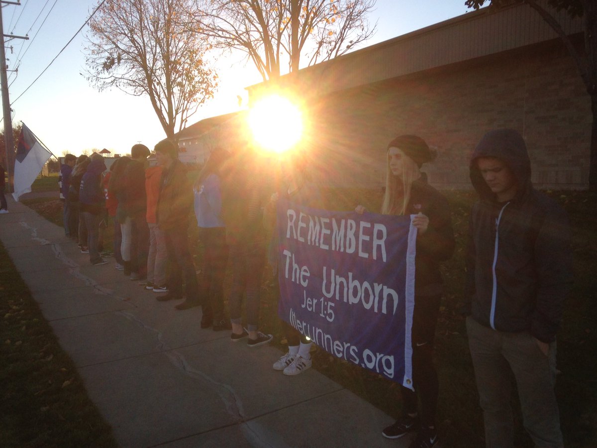 RHS_LifeRunners's tweet photo. Fight for what's right. #ProLife https://t.co/geqBHJw4ww