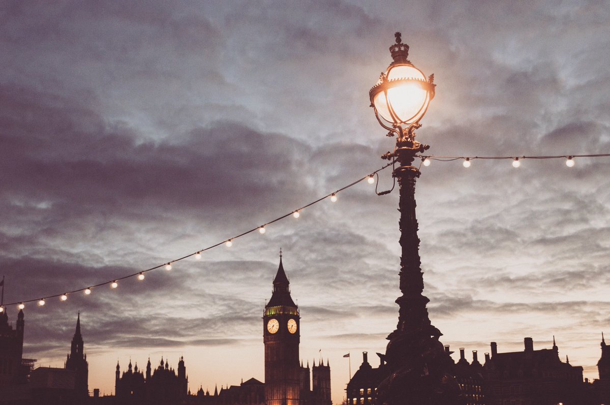 We agree with <a href="/theblondeabroad/">The Blonde Abroad</a>: "you could spend a lifetime exploring #London and never get bored.."🌆 ow.ly/8GWB305MEip #traveltuesday