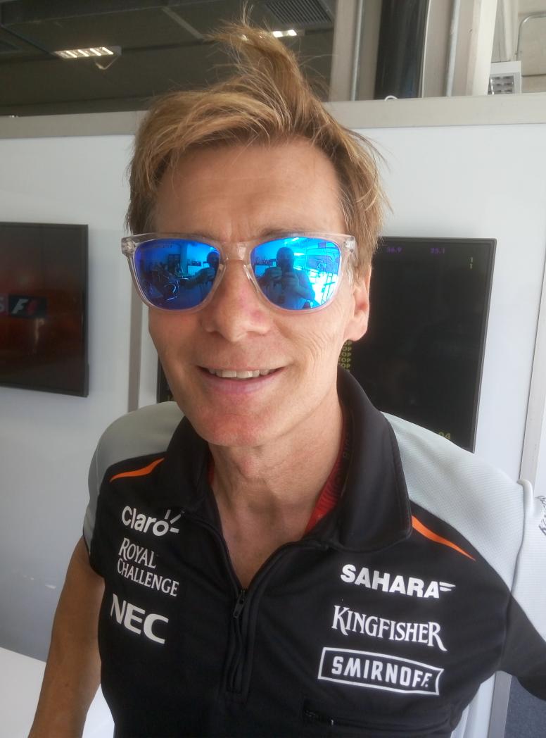 Las gafas k estan con Mexico y son marca mexicana, Eagle Lents, las lleva <a href="/xpmartos/">Xavi Martos</a> en cada carrera