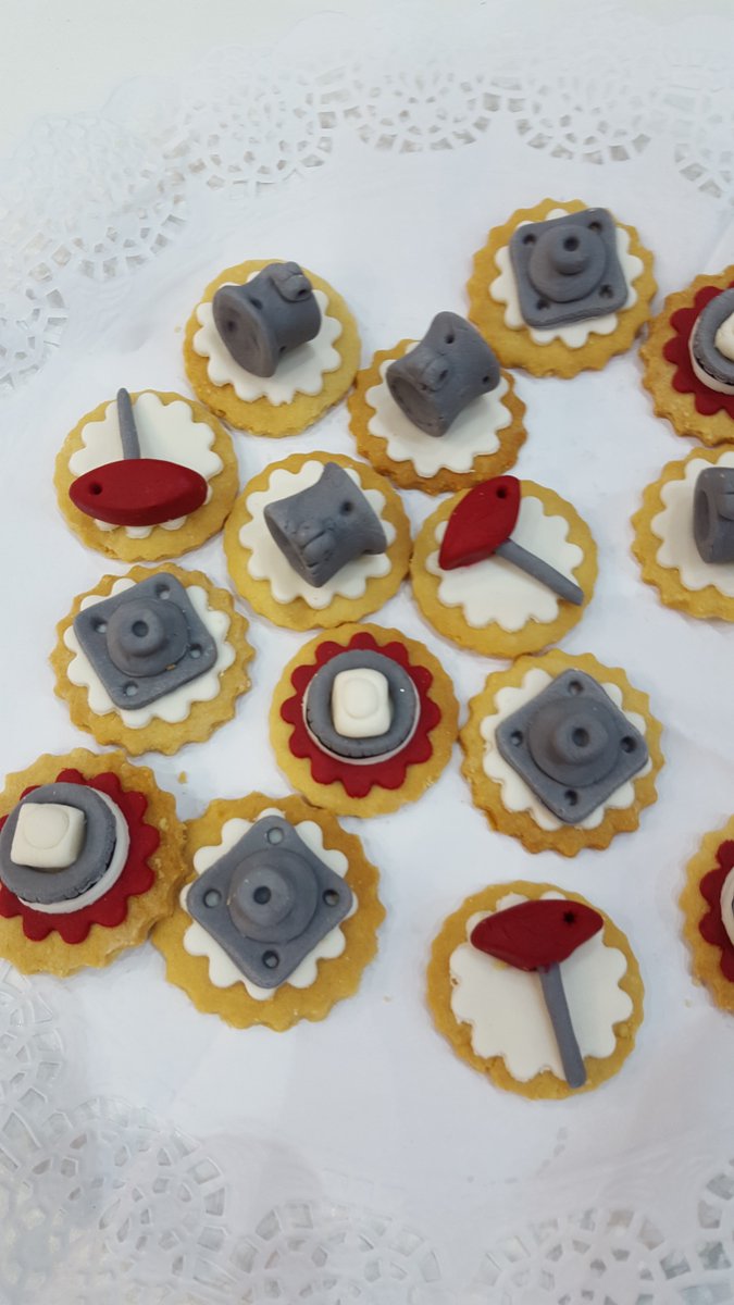 BlatchfordGrp's tweet photo. Look at these cool biscuits being served at Orto Medical in Madrid: adapters, allen keys & pyramids! #OMC2016 @fedop20 #prostheticbiscuits https://t.co/cQjWAZhsX1