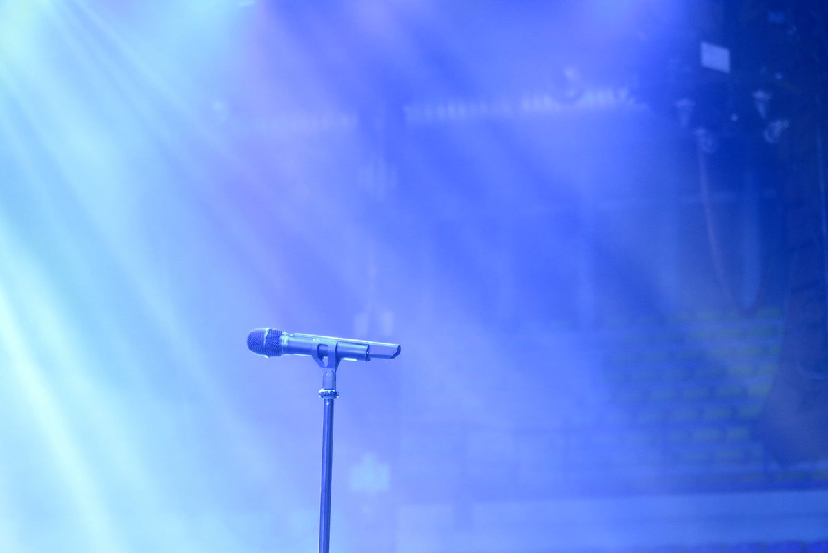 mengonimarco's tweet photo. Si riparte!
#MengoniLive2016, Mantova.
Staff https://t.co/jeORlgAwH7