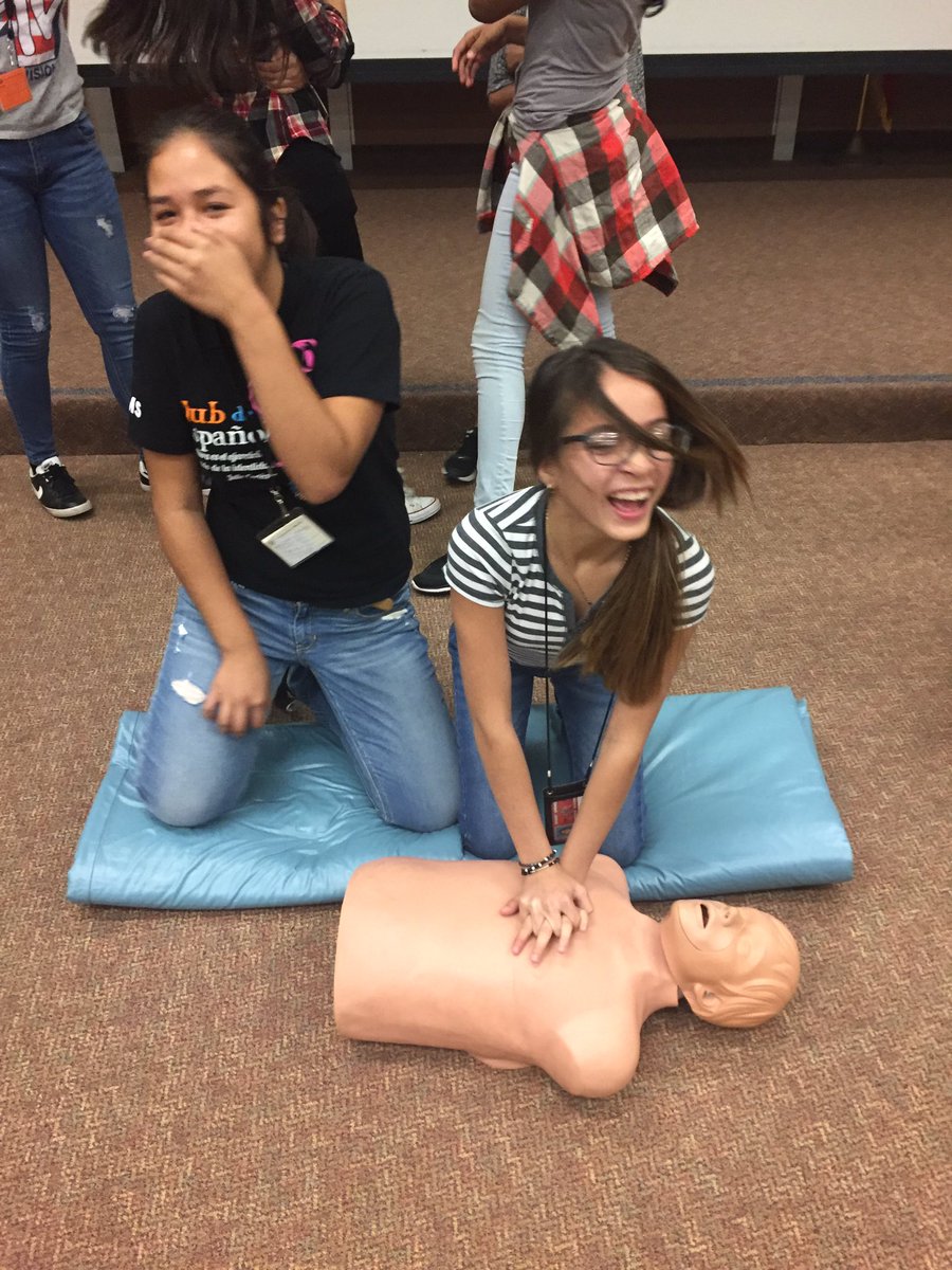 MrSolisScorpion's tweet photo. Our DSMS students laughing but learning CPR @ Eisenhower Medical Center @kielaj @DSMSScorpions @EisenhowerMed https://t.co/xrMaORJapE