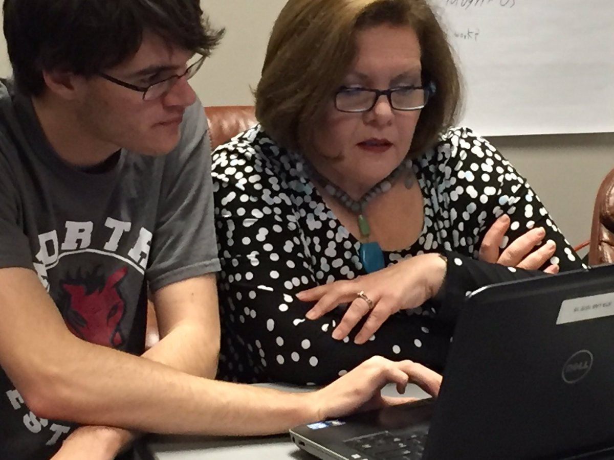 DrElaineMetcalf's tweet photo. Grateful for the opportunities for future #MICintern @mic_elliott The Ss showcased their #tech #coding skills today for @DSTSystem https://t.co/wKvvUB4Dqp