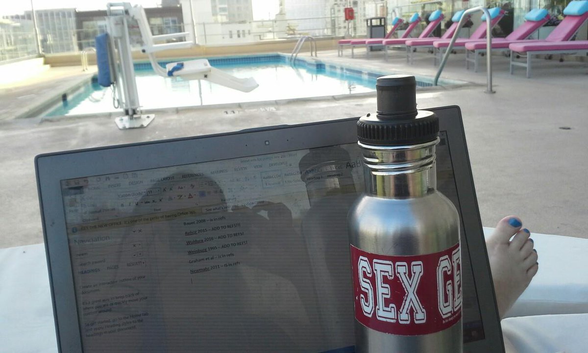 EroticEducator's tweet photo. If I have to work during my vacation, it will be by the outdoor pool! Wonderful host hotel for #DOS2016 https://t.co/R9cuxaUqgS