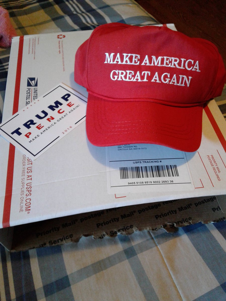 JeffsGuitar3's tweet photo. Look what I got in the mail today!!
#PresidentTrump 
#TrumpPence2016 
#MakeAmericaGreatAgain https://t.co/Gg2XZziLSh